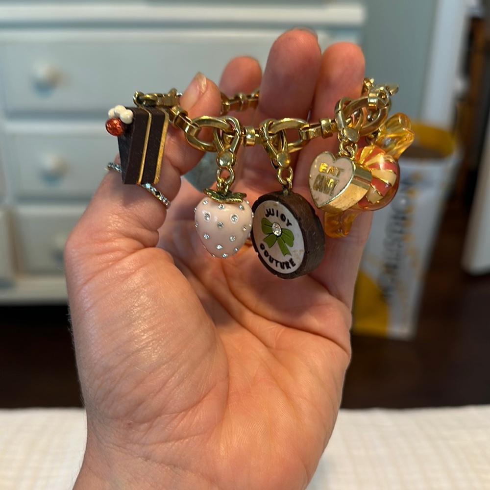 Juicy Couture chain bracelet